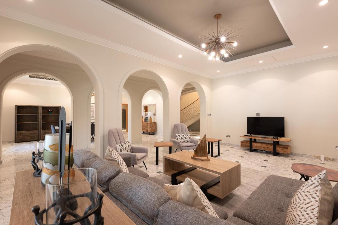 Maison Privee - Prvt Pool & Beach! In Luxury Palm Jumeirah Villa ดูไบ ภายนอก รูปภาพ